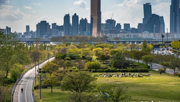 Seoul, Distancing in Everyday Life